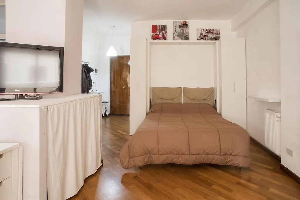New Stabile Apt Balcony Central Apartment Palermo