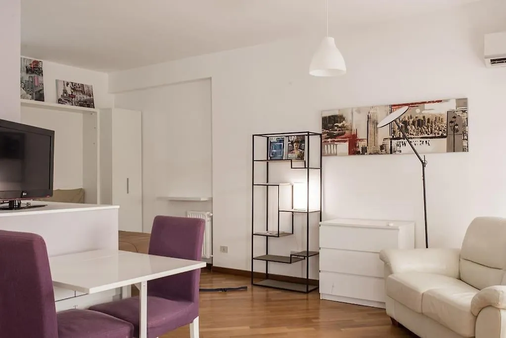New Stabile Apt Balcony Central Apartment Palermo