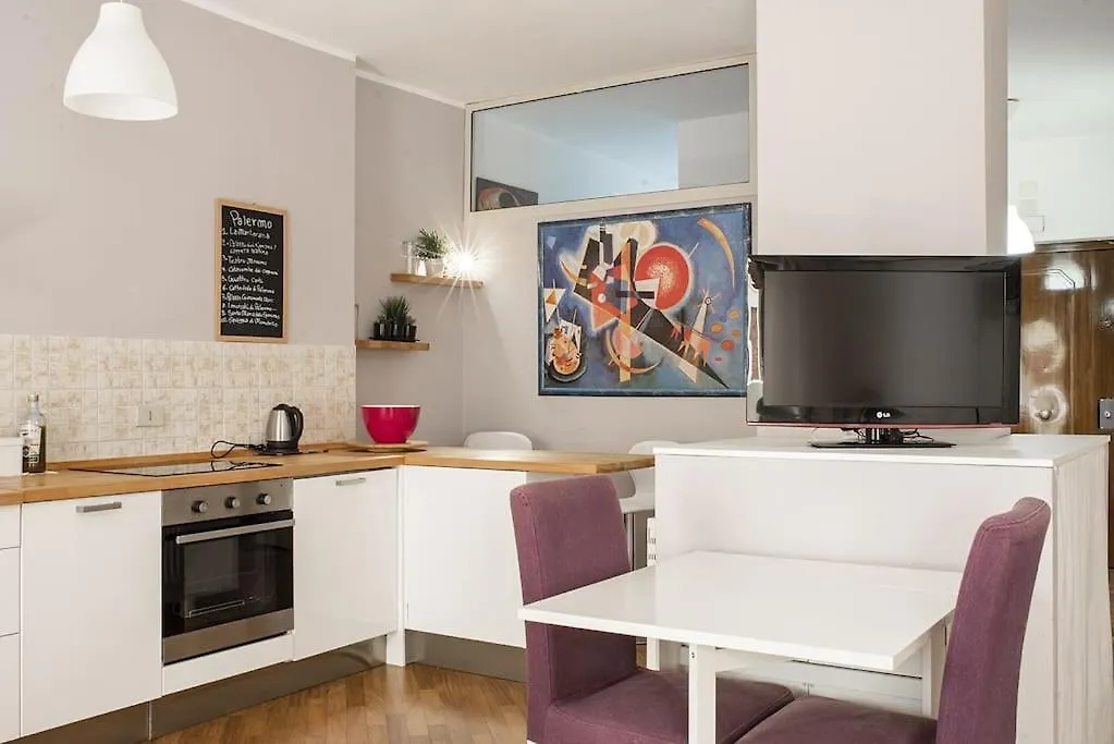 New Stabile Apt Balcony Central Apartment Palermo Italy